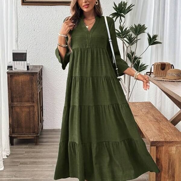 SHEIN LUNE فستان بأكمام منفرجة محززة ذو تفاصيل كشكشة في الأذيال من ماركة لون