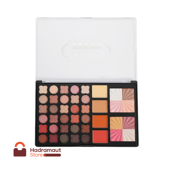 باليت مكياج العيون هذه تحتوي على مجموعة متنوعة من الألوان لظلال العيون والبلاش والهايلايتر. تتضمن الباليت
